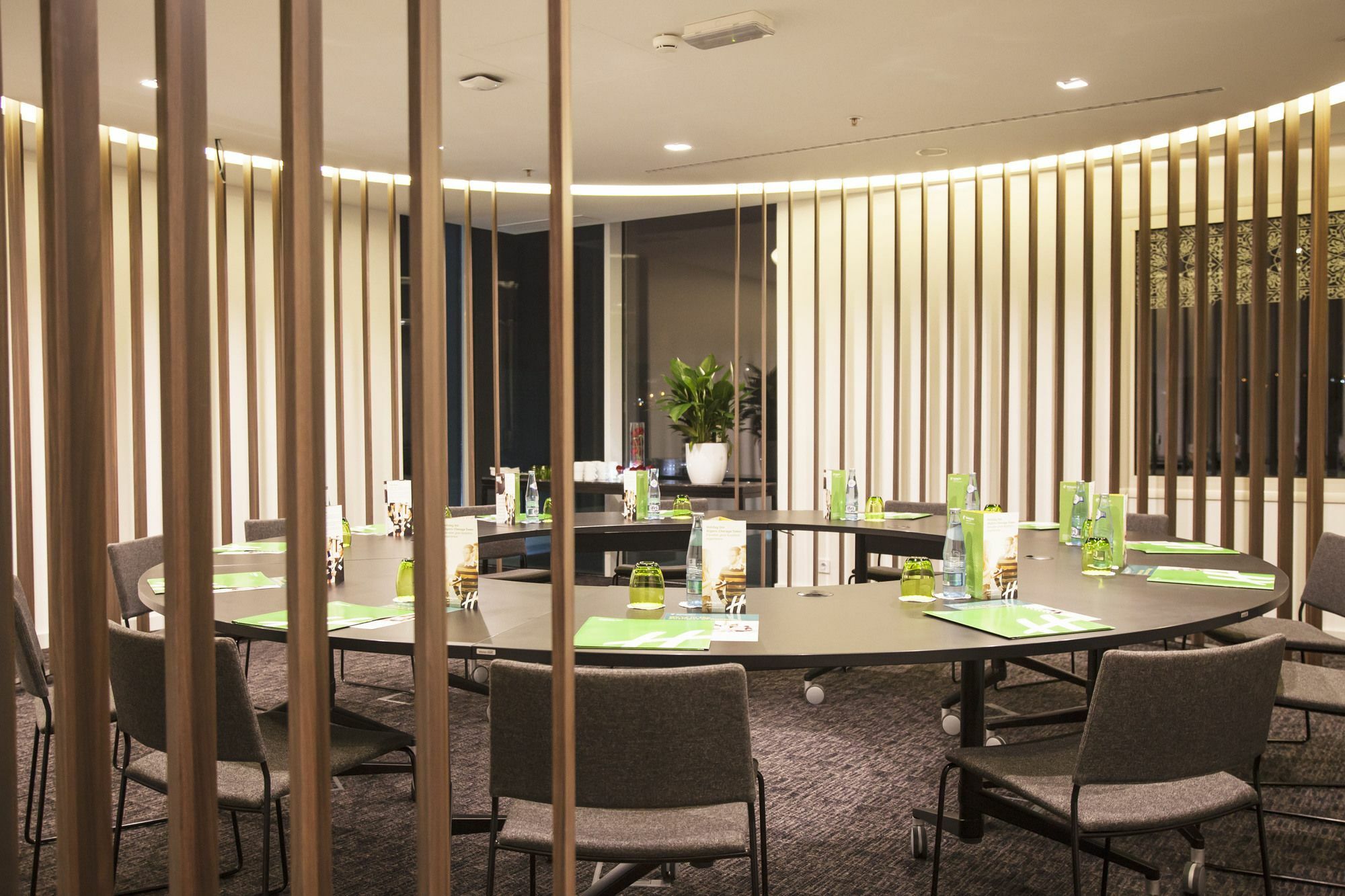 Holiday Inn Algiers - Cheraga Tower By Ihg מראה חיצוני תמונה